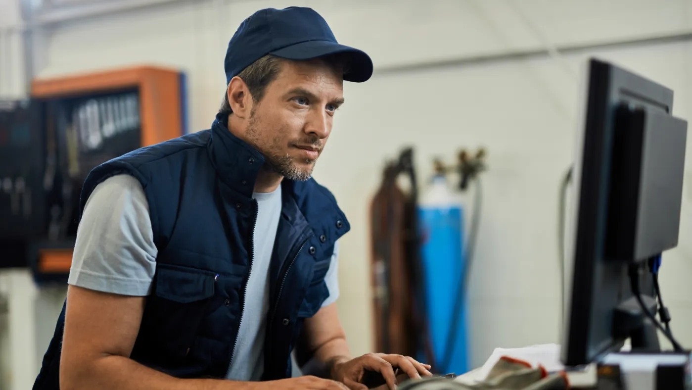 field service pro using a computer